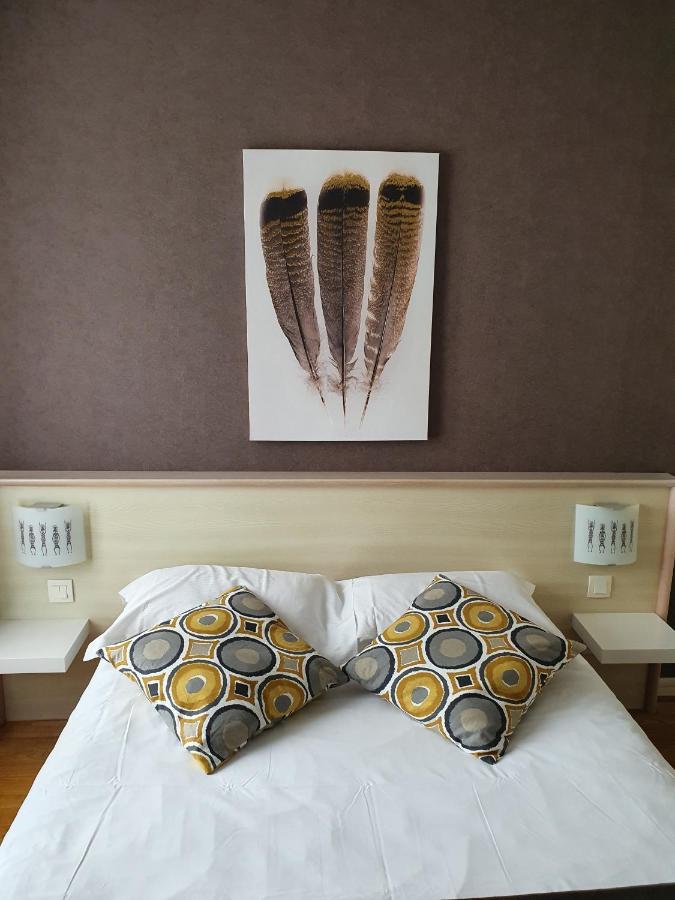 Hotel Etesia Feurs Εξωτερικό φωτογραφία